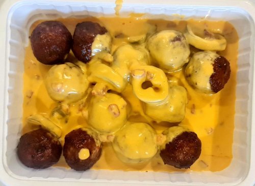 Cheddar húsgolyó tál